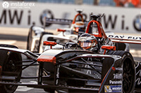 InstaForex - Official Partner of Dragon Racing